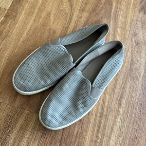 ⚡️SALE⚡️ Vince Grey Leather Sneakers
